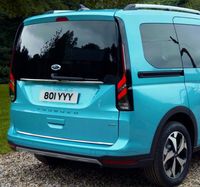 Ford Tourneo Connect Listwa CHROM klapa bagażnik