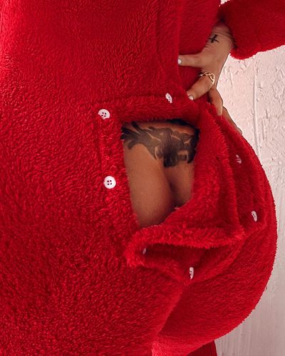 PIŻAMA Damska PLUSZOWA Z KLAPKĄ NA PUPIE Czarna M na Arena.pl