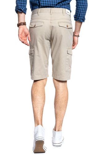 KRÓTKIE SPODENKI WRANGLER CARGO SHORT CAMEL WASHED W15DHC49J W30 na Arena.pl