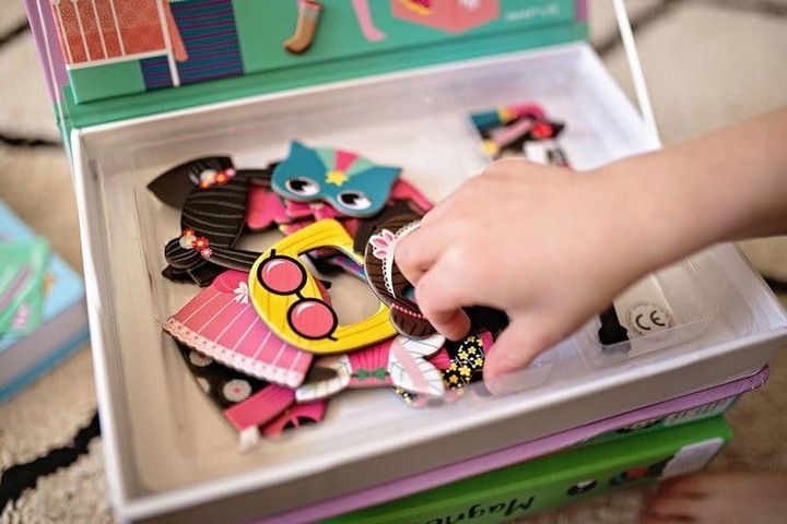 Magnetyczna Układanka Kostiumy Dziewczynka Magnetibook Janod 3+ + GRATIS zdjęcie 15