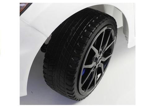 Auto na akumulator Ford Focus RS Białe na Arena.pl