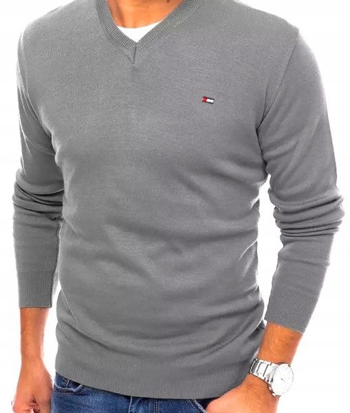 Sweter męski gładki szary w szpic serek M zdjęcie 2