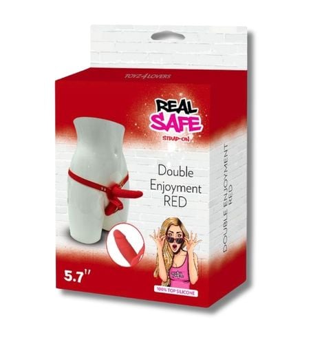 Podwójny czerwony strap on na Arena.pl