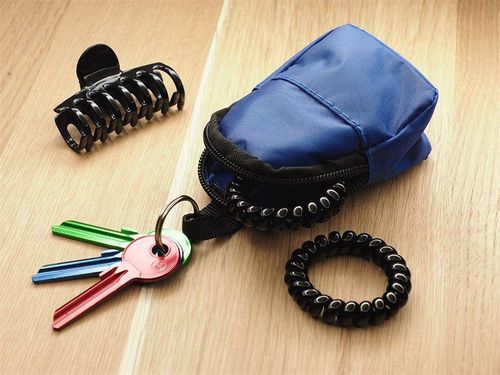 Brelok-plecak 143412001 Czarny na Arena.pl