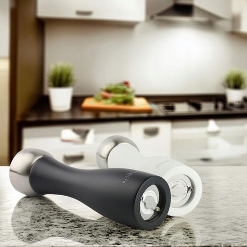 ZESTAW RĘCZNYCH MŁYNKÓW DO MIELENIA SOLI PIEPRZU PRZYPRAW BIAŁY I CZARNY na Arena.pl