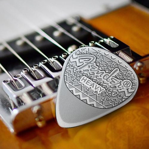 Pamp: Fender Holiday Guitar Pick 9,25 g Srebra 2025 Reverse Proof na Arena.pl