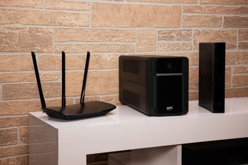 Zasilacz UPS APC BVX1200LI-GR na Arena.pl