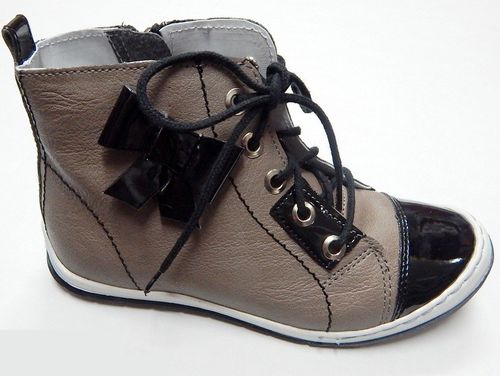 Kornecki 4445 Popiel na Arena.pl