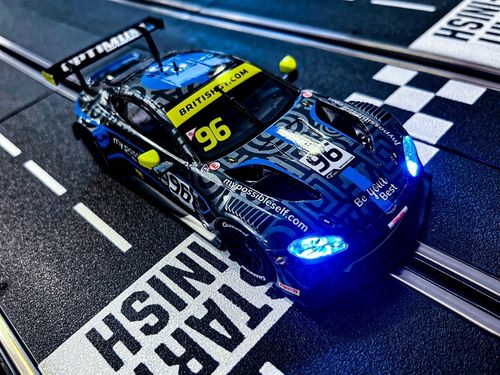 CARRERA EVOLUTION AUTO ASTON MARTIN VANTAGE GT3 na Arena.pl