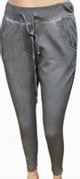 SPODNIE z kieszeniami i lampasami z eko skóry FASHION STYLE szare