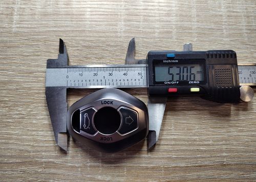 BMW etui na kluczyk + brelok BMW 2w1 etui breloczek BMW E36 E38 E46 E60 E83 na Arena.pl