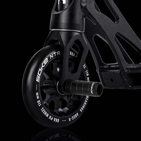 Pegi do hulajnogi czarne 2 szt P1 + klucze zdjęcie 2