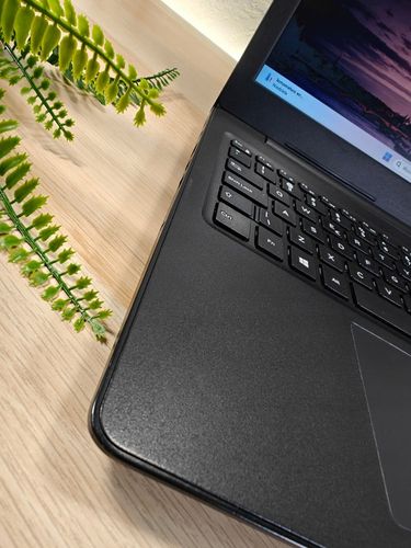 Laptop Dell Latitude 3590 15,6'' i5 PRO 16GB 512SSD FHD Ultrabook na Arena.pl