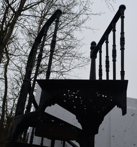 SCHODY KRĘCONE FI 1,72 M - WZÓR NR 1 - 2 TRALKI NA STOPNIU na Arena.pl