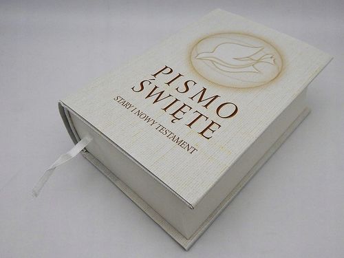 PISMO ŚWIĘTE NA KOMUNIĘ BIBLIA Z GRAWEREM PAMIĄTKA PIERWSZEJ KOMUNII CHRZTU na Arena.pl