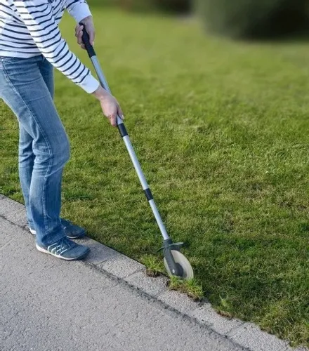 OBCINARKA DO KRAWĘDZI TRAWNIKA OSTRA WYTRZYMAŁA na Arena.pl