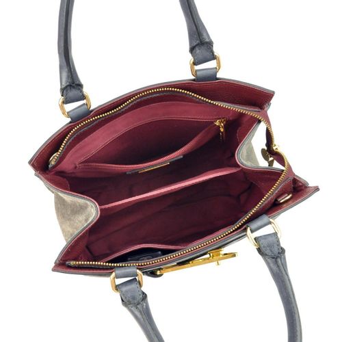 Innue V8282 na Arena.pl