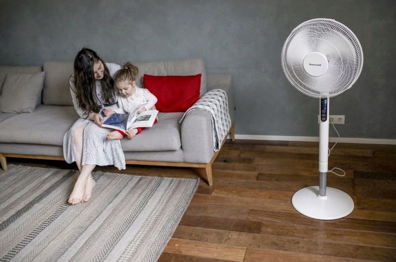 Wentylator podłogowy REGULACJA 5 prędkości OSCYLACJA 40 cm PILOT timer zdjęcie 7