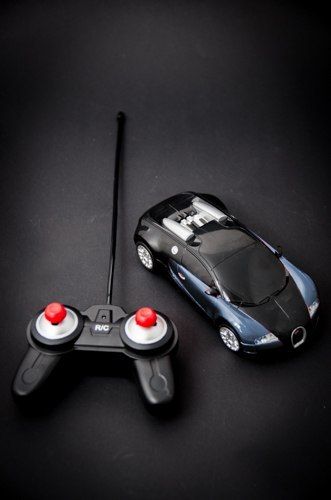 Samochód RC Bugatti Veyron licencja 1:24 na Arena.pl