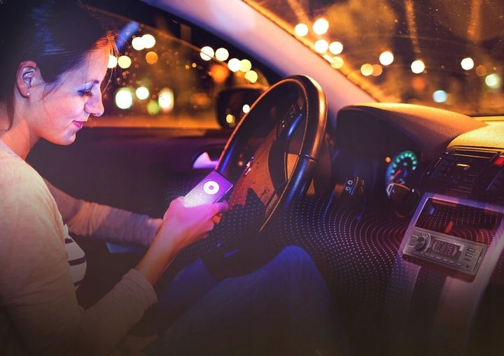 Xblitz RF100 Radio samochodowe Bluetooth MP3 USB AUX VarioColor + pilot zdjęcie 11
