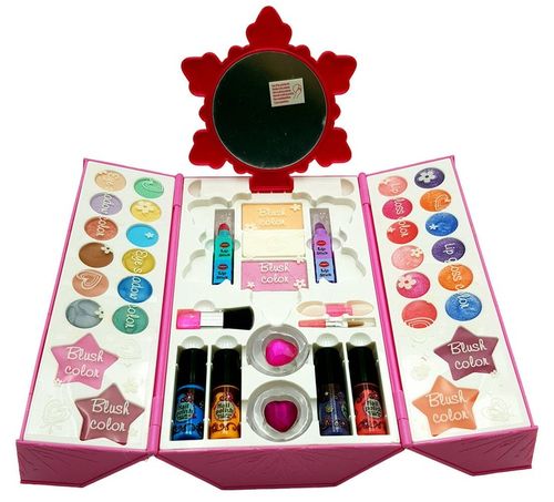 KUFEREK KOSMETYKÓW ZESTAW DO MAKIJAŻU I PAZNOKCI na Arena.pl