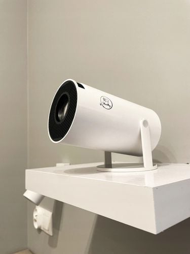 PROJEKTOR RZUTNIK ANDROID TV 4K WIFI FULL HD PRZENOŚNY SMART GŁOŚNIK na Arena.pl