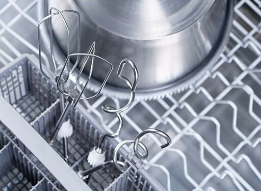 MIKSER ROBOT RĘCZNY KUCHENNY ELECTROLUX 5 BIEGÓW +4 KOŃCÓWKI 450W CZARNY zdjęcie 6