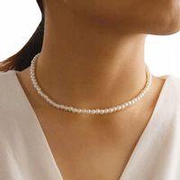 NASZYJNIK PEREŁKI SZKLANE BIAŁE 4 MM