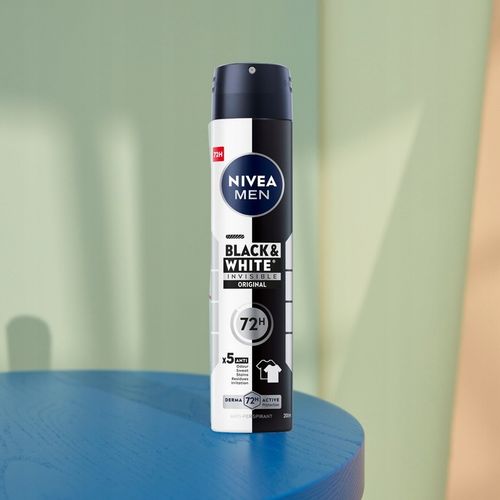 NIVEA MEN Black White Antyperspirant w sprayu męski pod pachy 72H 200ml x 6 na Arena.pl