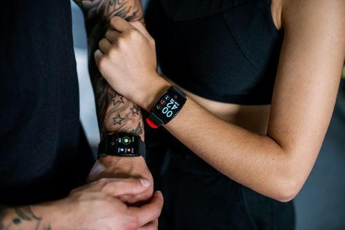 Smartwatch Garett Sport 22 czerwony na Arena.pl