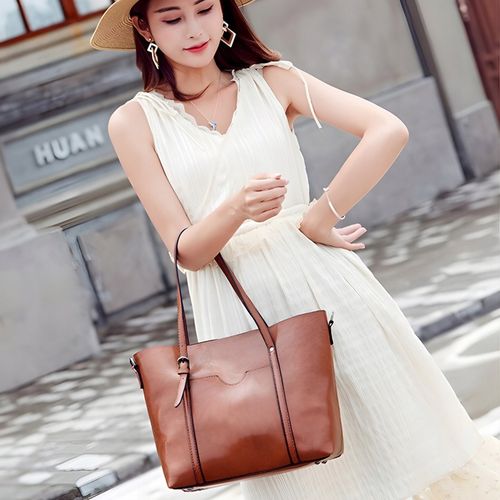 POJEMNA DAMSKA TORBA TOREBKA EKO-SKÓRZANA NA RAMIĘ BRĄZOWA na Arena.pl