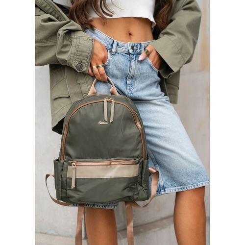 zielony, miejski plecak damski z poliestru zamykany suwakami - peterson na Arena.pl