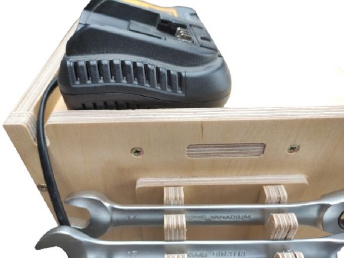 Półka na narzędzia wiertarki zdjęcie 4