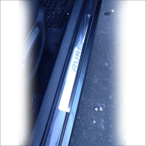 Listwa progowa TOYOTA AURIS MK2 Stal nierdzewna 304 połysk 4szt na Arena.pl