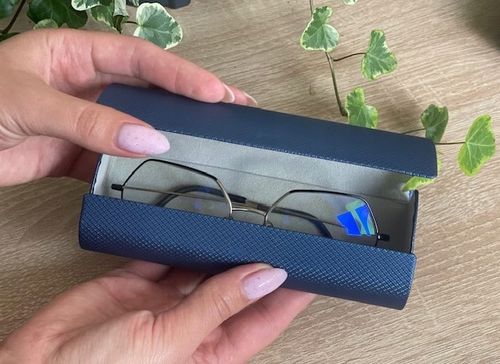 Etui na okulary na Arena.pl