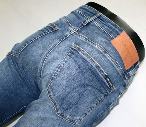 Męskie jeansy Calvin Klein Jeans 026 - Below Slim J30J315301 - W30/L32 na Arena.pl