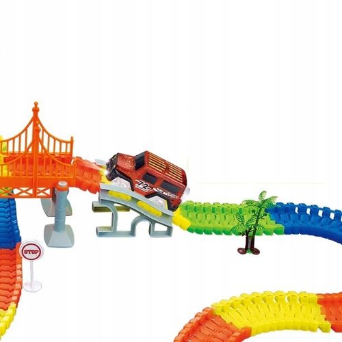 TOR SAMOCHODOWY ŚWIECĄCY 360el + 2 AUTKA MAGIC TRACKS MOST 1808 na Arena.pl