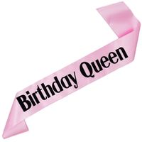 Birthday Queen - jasnoróżowa szarfa z czarnym nadrukiem