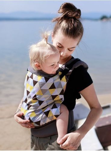 Nosidełko Kinder Hop Basic: Yellow Triangles Regulowane na Arena.pl