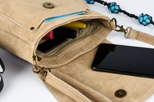 VERA PELLE torebka damska zamszowa listonoszka z klapą V449 c.zielona na Arena.pl