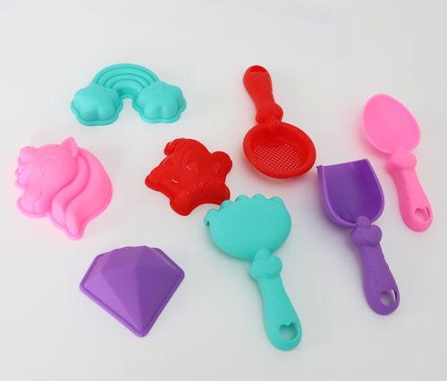 zestaw łopatek i foremek do piasku Kryształy na Arena.pl