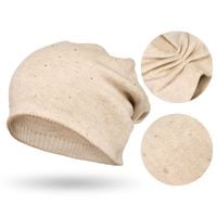 beżowa czapka slouchy damska z kryształkami - peterson