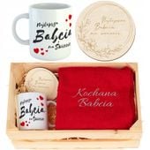 zestaw kubek + podkładka + ręcznik z haftem na dzień babci
