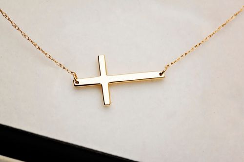 złoty naszyjnik celebrytka z krzyżykiem - długość regulowana na Arena.pl