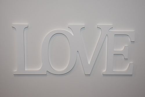 Napis 3D  LOVE na Arena.pl