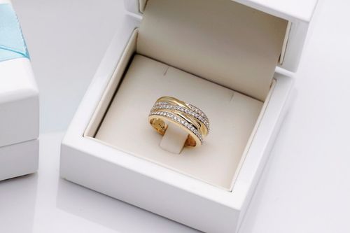 Złoty pierścionek PXD1267 - Diament na Arena.pl