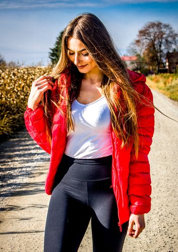 Kurtka podgrzewana czerwona rozmiar L na Arena.pl