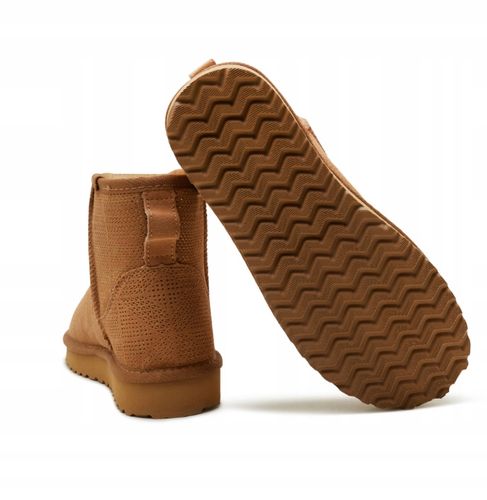 Liu Jo Skórzane śniegowce JIL 02 - ANKLE BOOT PERFORATED COW SUEDE SAND R38 na Arena.pl