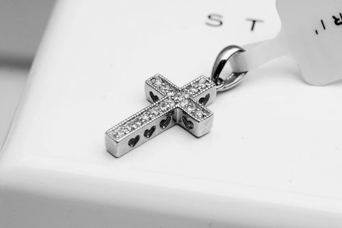 Złoty wisiorek WBD1902 - Diament na Arena.pl