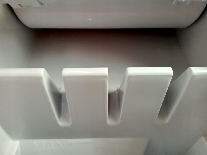 KOSTKARKA DO LODU TCL ICE R9 CZERWONA zdjęcie 7